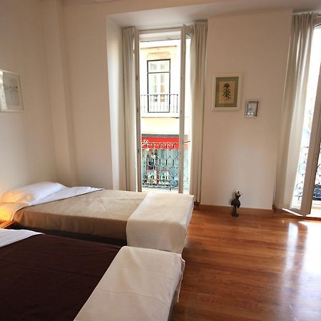 Myplace - Lisbon - Camoes Apartment Room photo