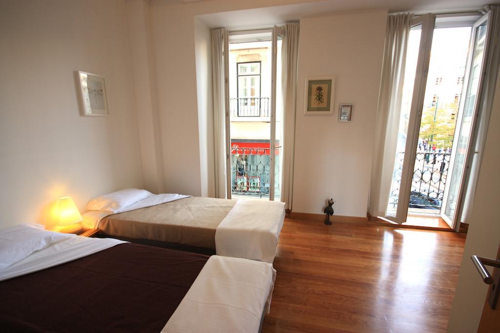 Myplace - Lisbon - Camoes Apartment Room photo